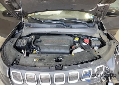 2022 Jeep Compass Latitude из США, поврежденный, VIN 3C4NJDBBXNT122089